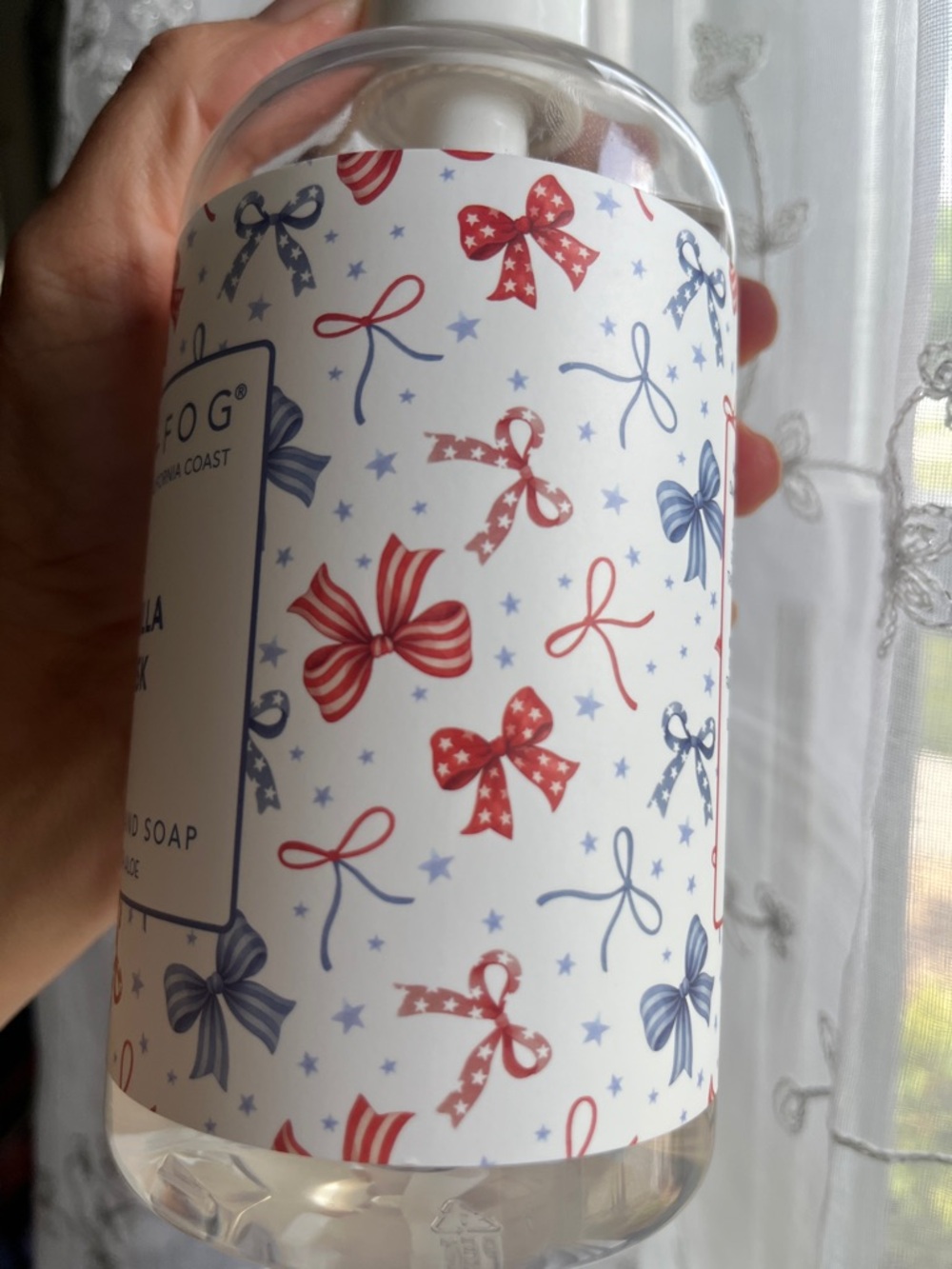 Sand + Fog Patriotic Ribbons Vanilla Musk Scented Hand Soap New Sealed - Picture 3 of 10